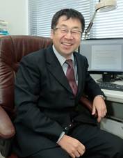 群馬大学理工学部 尾崎純一教授